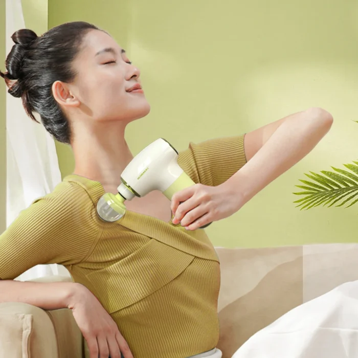 HEZHENG Hot Sale Wireless Mini Massage Gun Deep Muscle Vibrating Massager Powerful Body Massage Machine with 4 Shape Heads - Image 2